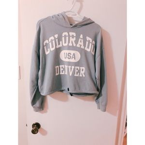 Cropped hoodie - size small